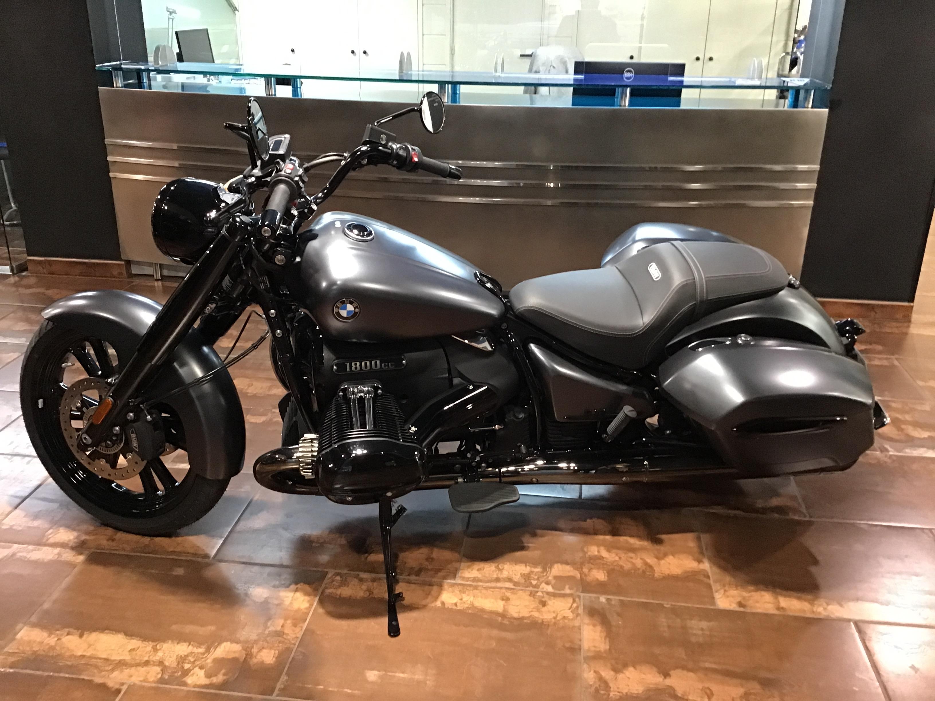 BMW R18 ROCTANE